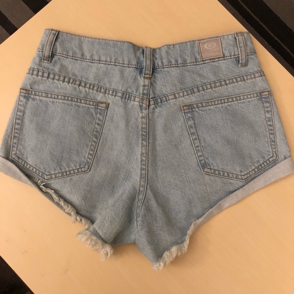 Rip Curl High Rise Shorts 🌊 - Picture 2 of 2